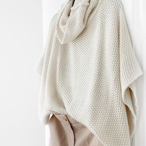 Cocogio turtleneck sweater coverlet